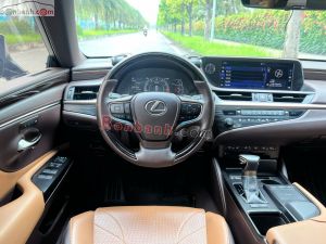 Xe Lexus ES 250 2019