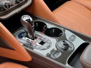 Xe Bentley Bentayga 4.0 V8 2021