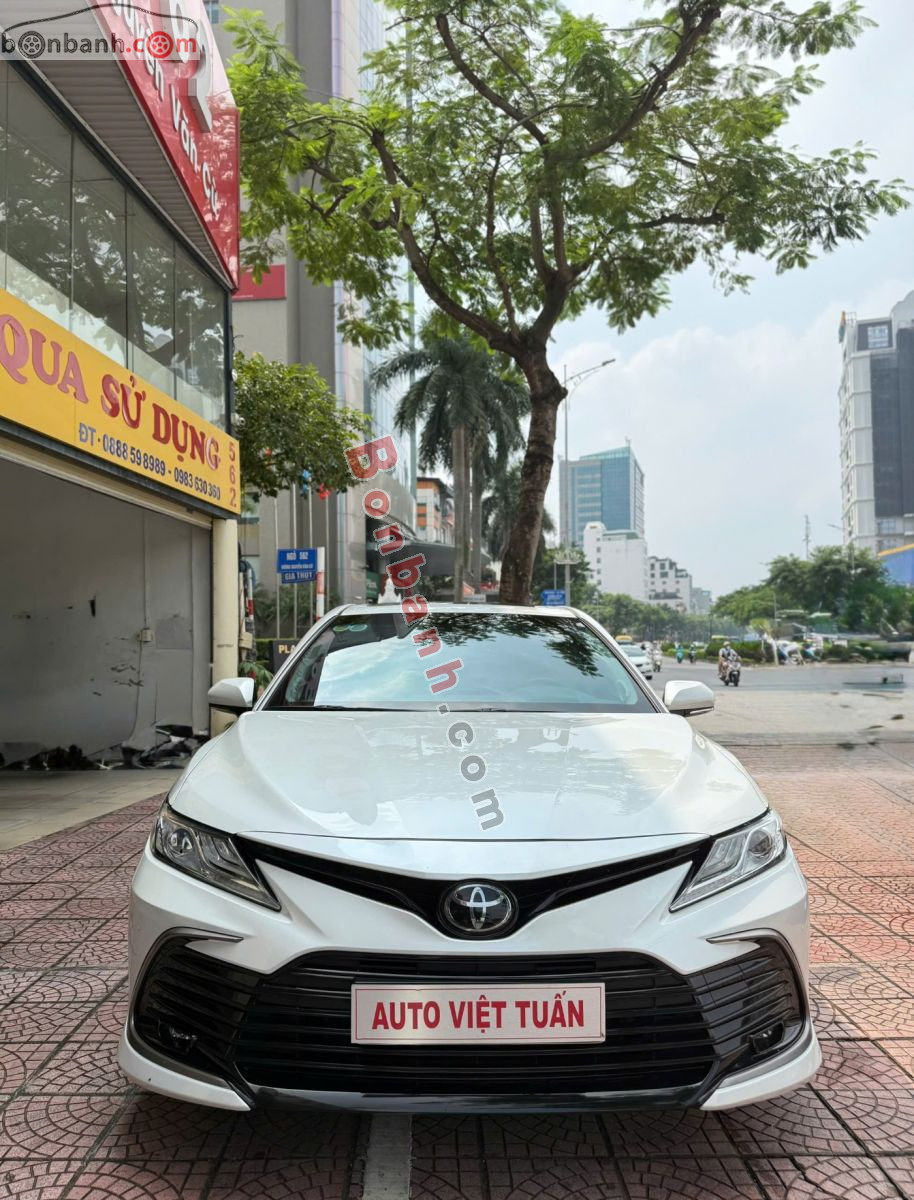 Toyota Camry 2.0Q