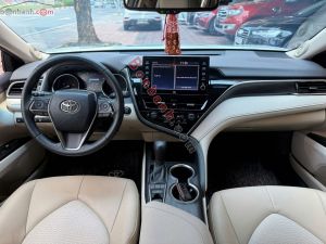 Xe Toyota Camry 2.0Q 2022