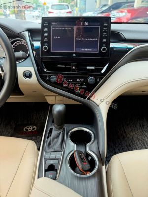 Xe Toyota Camry 2.0Q 2022