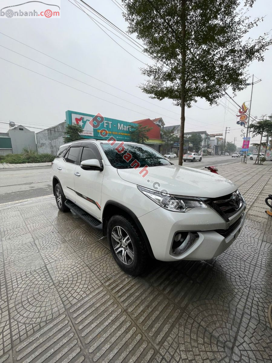 Toyota Fortuner 2.7V 4x2 AT