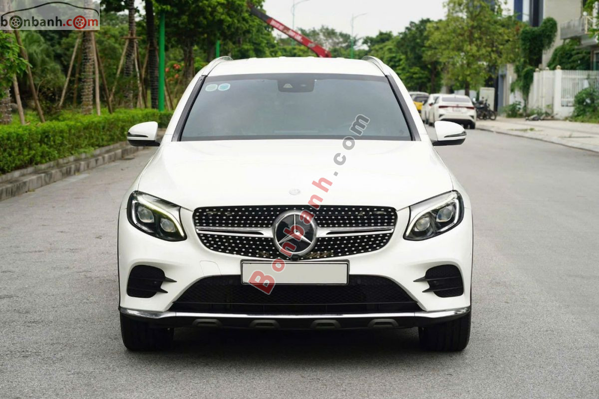 Xe Mercedes Benz GLC 300 4Matic 2017
