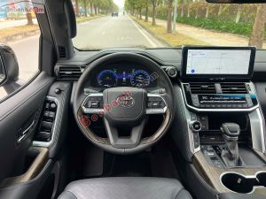 Xe Toyota Land Cruiser 3.5 V6 2025