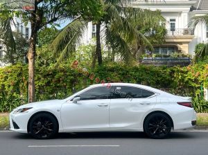 Xe Lexus ES 250 F Sport 2022