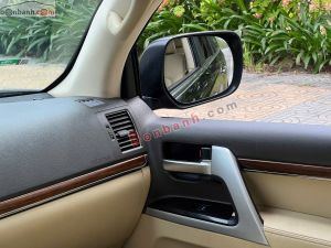 Xe Toyota Land Cruiser VX 4.6 V8 2016