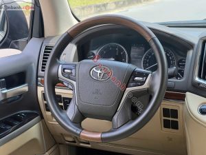 Xe Toyota Land Cruiser VX 4.6 V8 2016