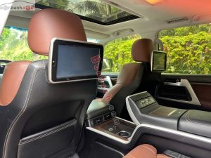 Xe Toyota Land Cruiser VX.R 5.7 V8 2016