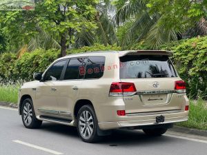 Xe Toyota Land Cruiser VX.R 5.7 V8 2016