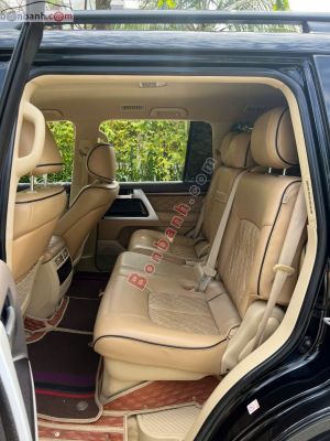 Xe Toyota Land Cruiser VX 4.6 V8 2016