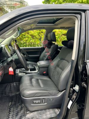 Xe Toyota Land Cruiser 4.6 V8 2019